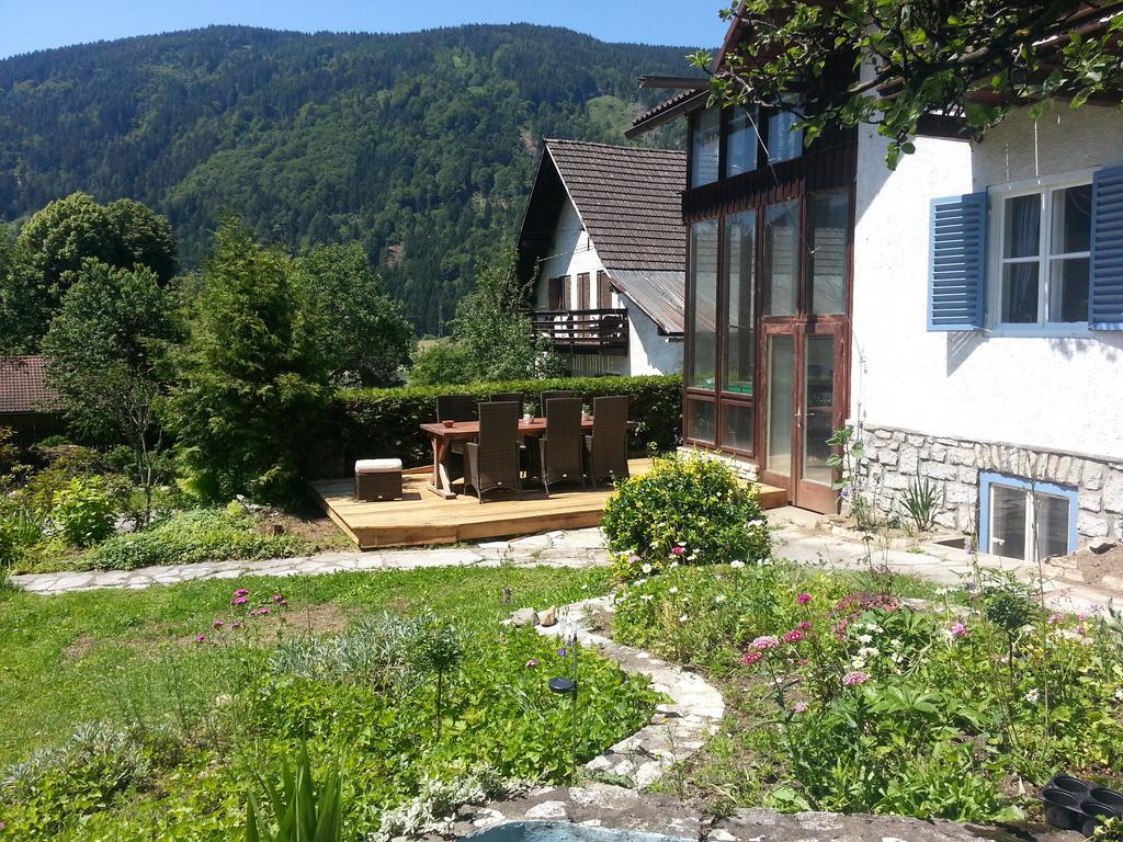 Pension Rosenheim Treffen Exterior foto